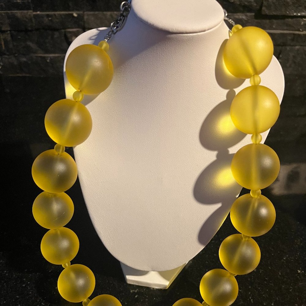 Sassy Jones Dina Frosted Chain - Yellow